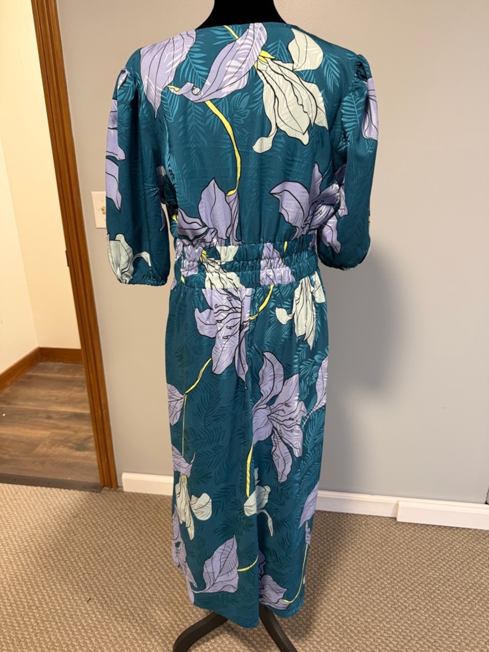 Floral Cutout Midi Dress Size M Teal NWOT - Picture 3 of 4